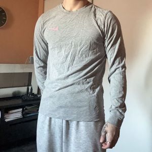 men’s small athletic grey nike long sleeve